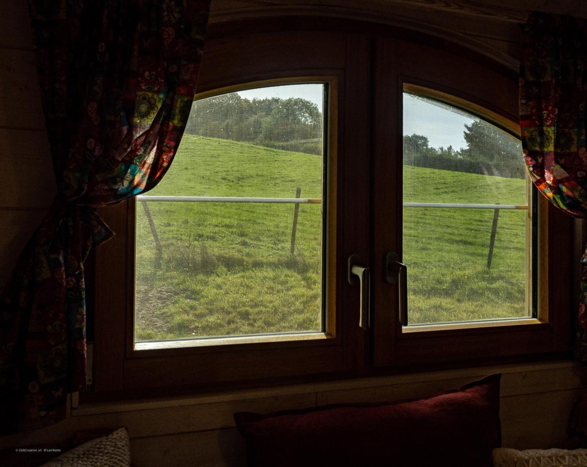 La Tiny House De La Bergerie Villa Lierneux Dış mekan fotoğraf